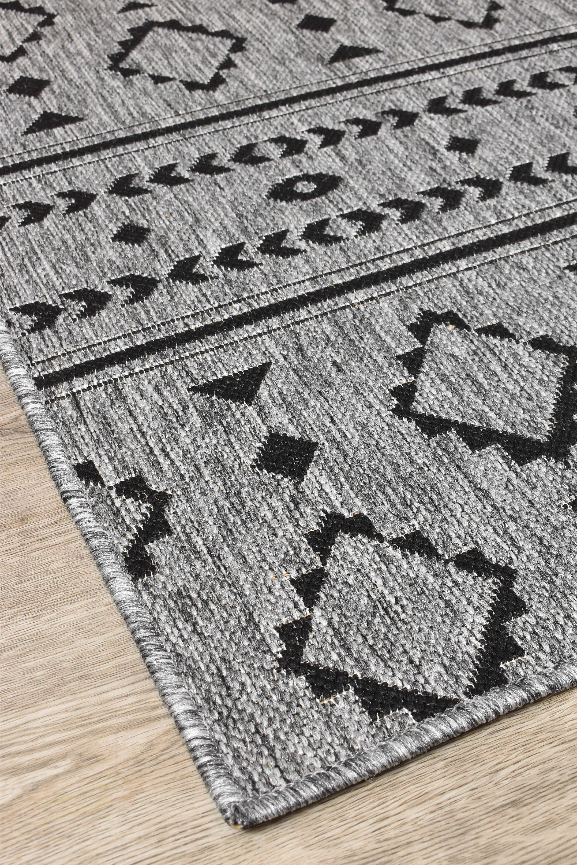 Alaska Dark Grey Rug 3333-DM9E - Image 2