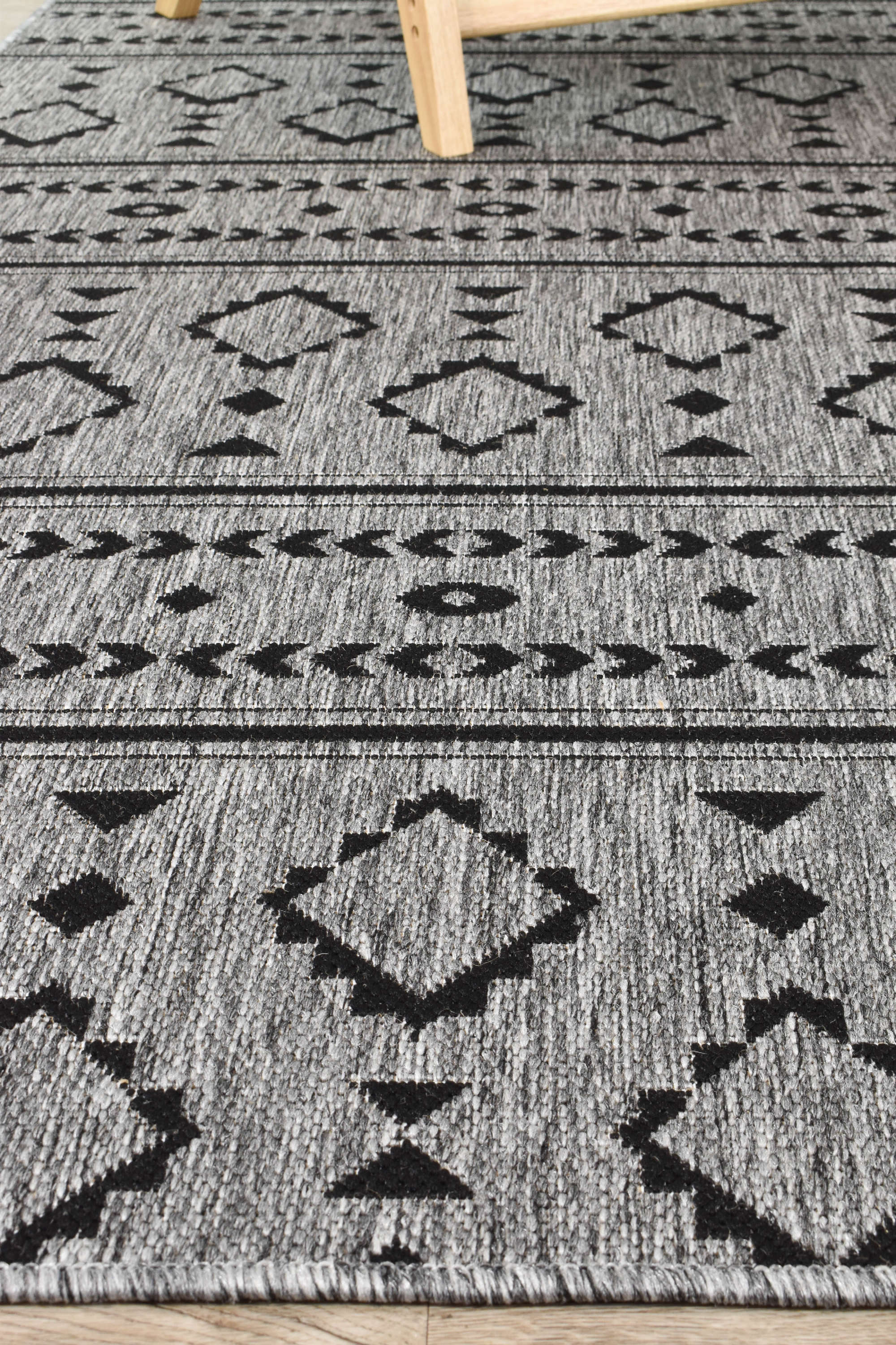Alaska Dark Grey Rug 3333-DM9E - Image 3