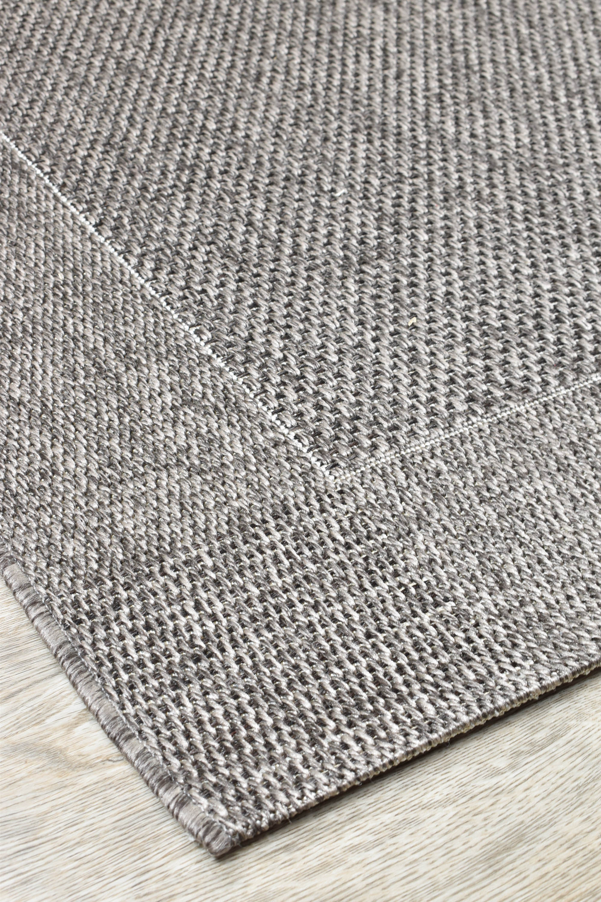 Outdoor Sisal Charcoal Rug 3900-088 - Image 3