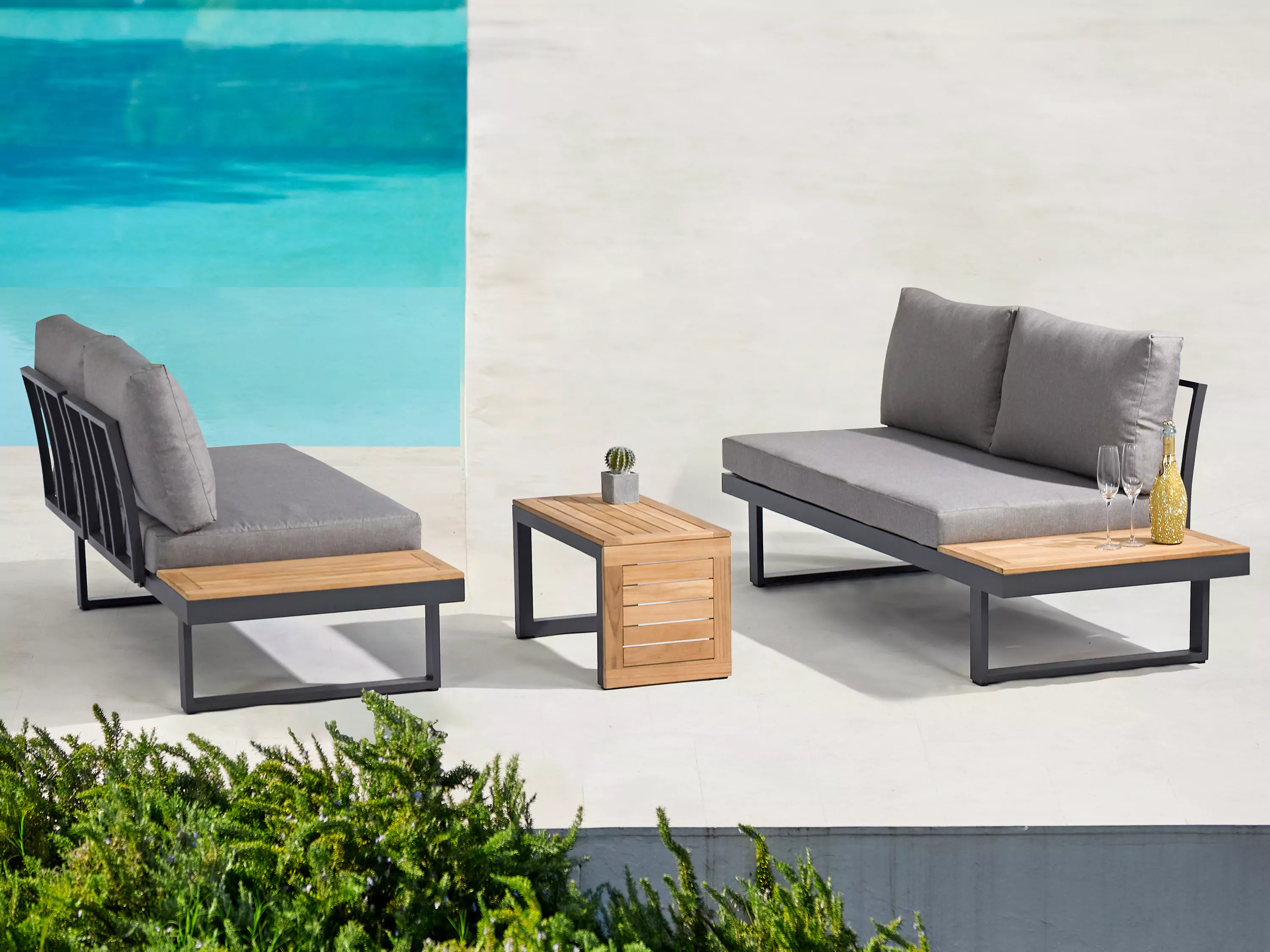 Belize 4 Seater Outdoor Lounge Setting with Coffee Table - Image 25