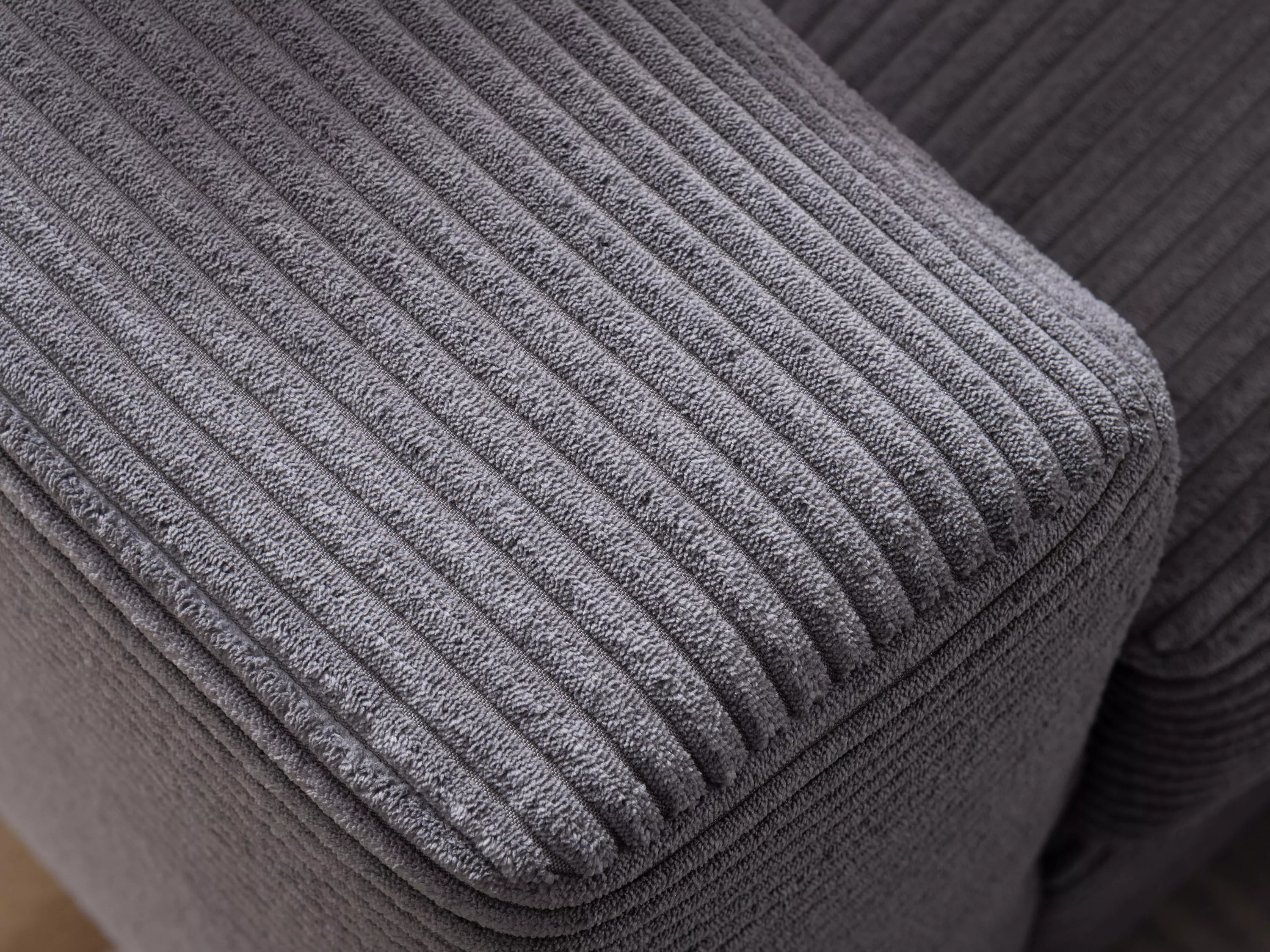 Bridgewater Fabric Lounge & Sectional - Image 31