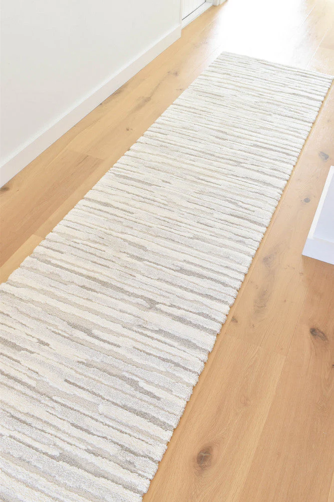 Coco 39 Cream Runner - Image 6