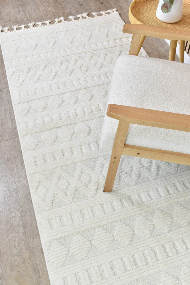 August A1211A Cream Runner - Image 6