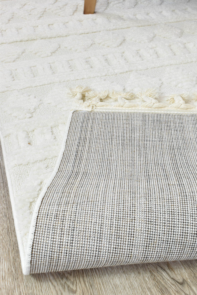 August A1211A Cream Runner - Image 8