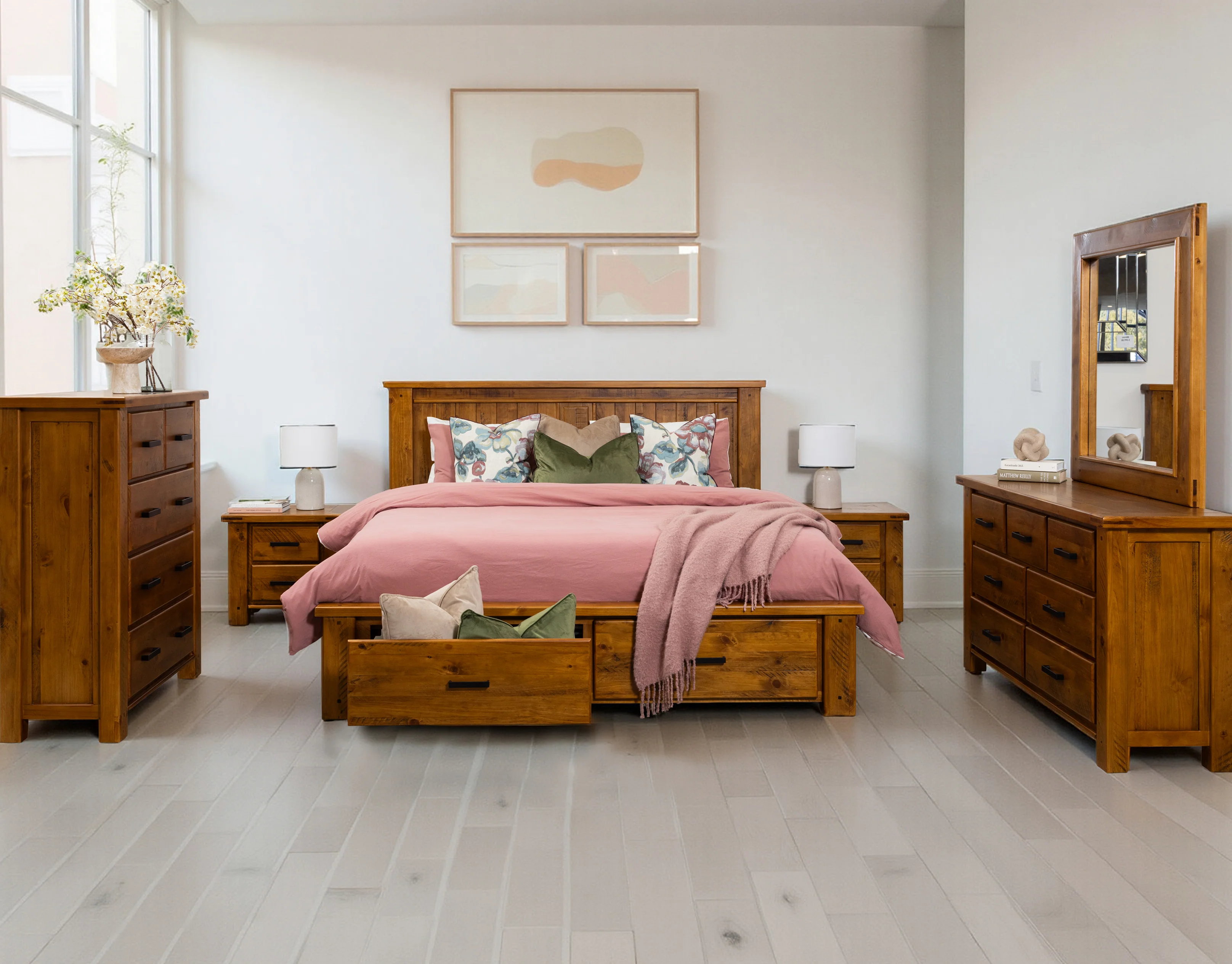 Outback Bedside - Image 3